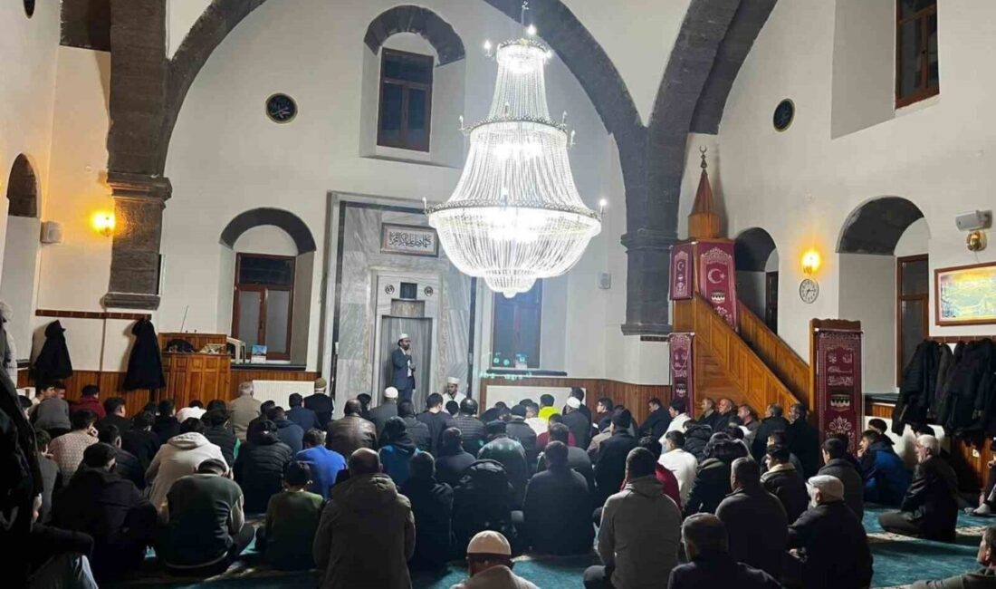 Tomarza İlçe Müftülüğü tarafından düzenlenen 'Gençlik Buluşması' etkinliği, gençlerin İlçe