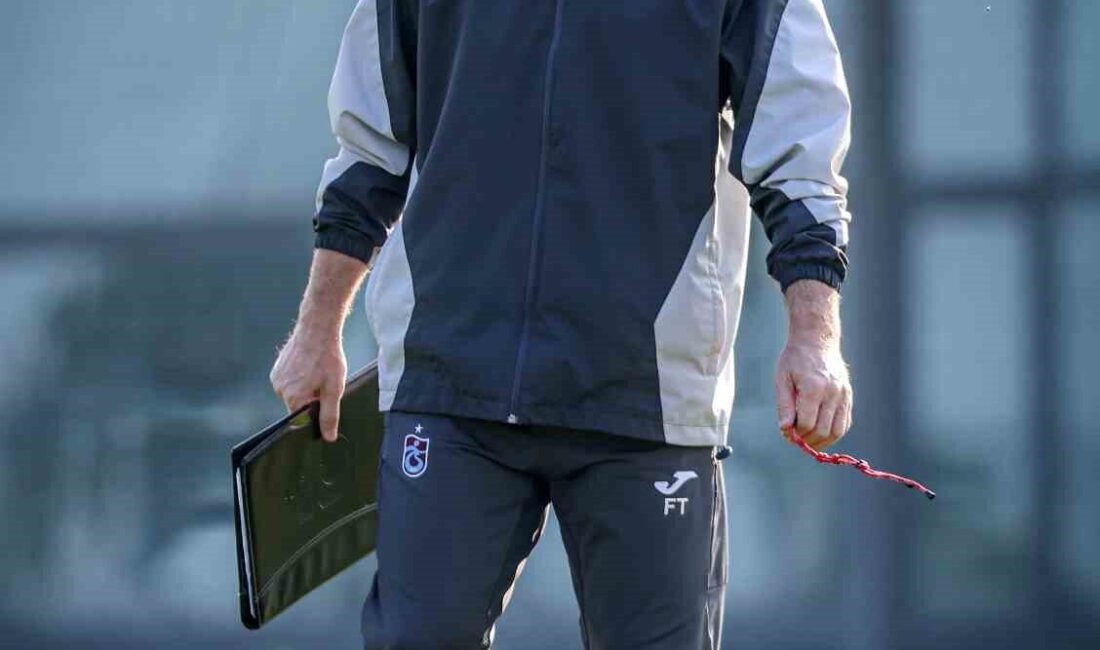 Trabzonspor, Fatih Tekke Yönetiminde Göztepe Deplasmanından 2-1 Galibiyetle Dönerek Zirveye Yaklaştı Trabzonspor, Trendyol Süper Lig’in 15. haftasında Göztepe'yi 2-1 yenerek Teknik