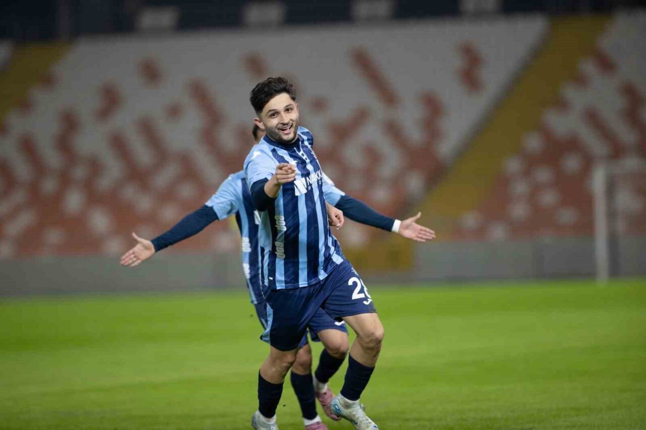 Adana Demirspor ile Hatayspor 15. hafta mücadelesinde 3-3 berabere kaldı