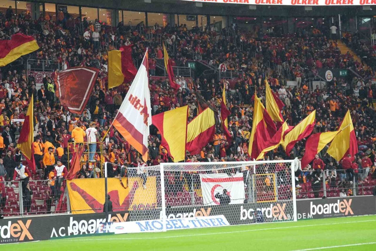 Trendyol Süper Lig'in 15. haftasında Galatasaray, evinde Samsunspor ile mücadele
