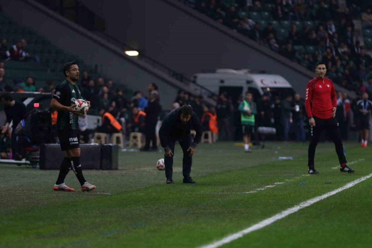 Kocaelispor ve Kasımpaşa’nın Süper Lig Mücadelesinde İlk Yarısı 0-0 Beraberlikle Sonuçlandı