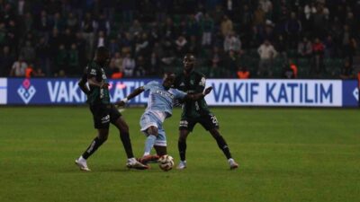 Trendyol Süper Lig'in 15. haftasında Kocaelispor, Kasımpaşa ile 0-0 berabere