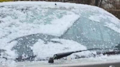 Adana'nın Tufanbeyli ilçesinde beklenen kar yağışı bugün gerçekleşti ve halkı