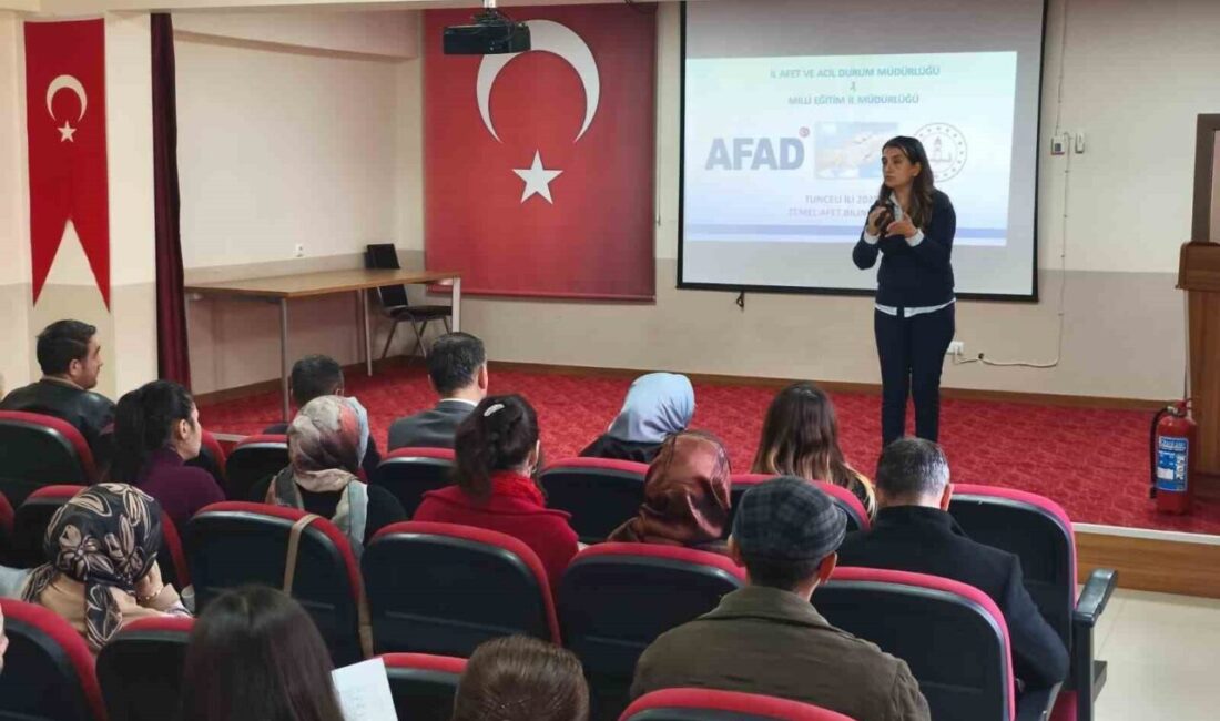 Tunceli'de, deprem uzmanlarının uyarıları sonrasında "Temel Afet Bilinci Eğitimleri" devam