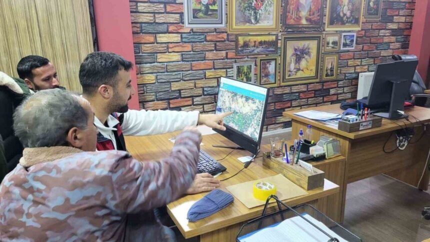 Tunceli’de Çiftçi Kayıt Sistemi başvuruları için Tarım ve Orman Müdürlüğü hafta sonu hizmette kaldı.