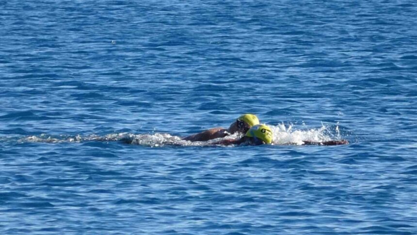 Antalya’da Kar Manzarası Eşliğinde Sıcak Hava ve Turist Yoğunluğu Görüldü