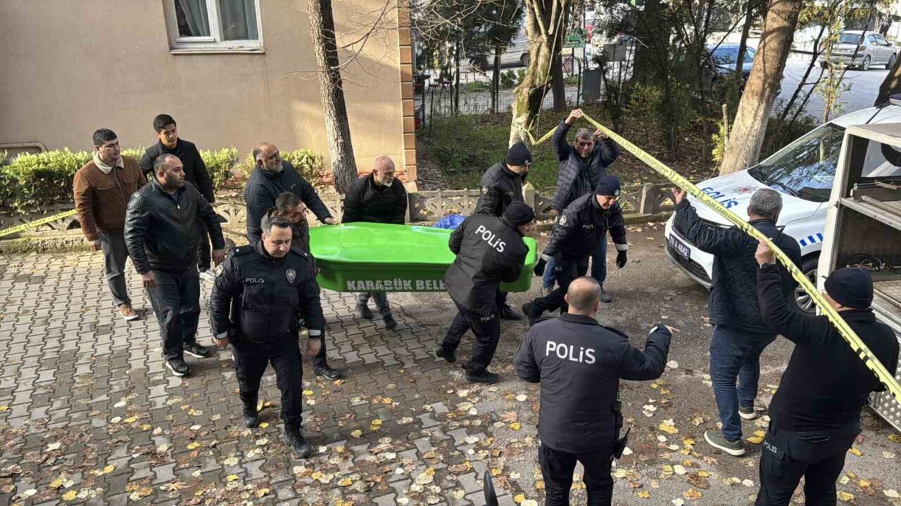 Karabük'te Türkmenistan uyruklu Koldash S., 100. Yıl Mahallesi'nde yolda ölü