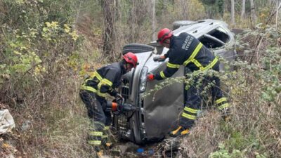 Bilecik'te Sabahattin İ. yönetimindeki hafif ticari araç, frenlerinin tutmaması sonucu