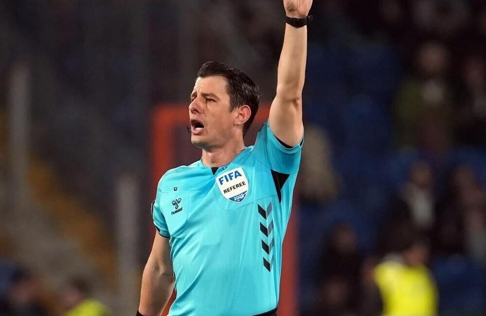 Halil Umut Meler, 11 Aralık’ Ta Basel-Aston Villa Maçını Yönetecek FIFA kokartlı hakem Halil Umut Meler, 11 Aralık'ta İsviçre'deki St.