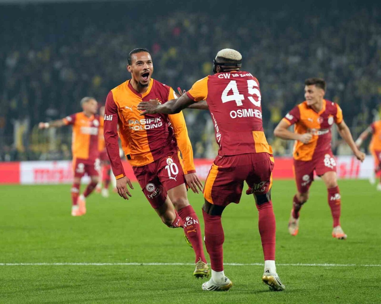 Galatasaray, Trendyol Süper Lig'in 14. haftasında Fenerbahçe ile 1-1 berabere