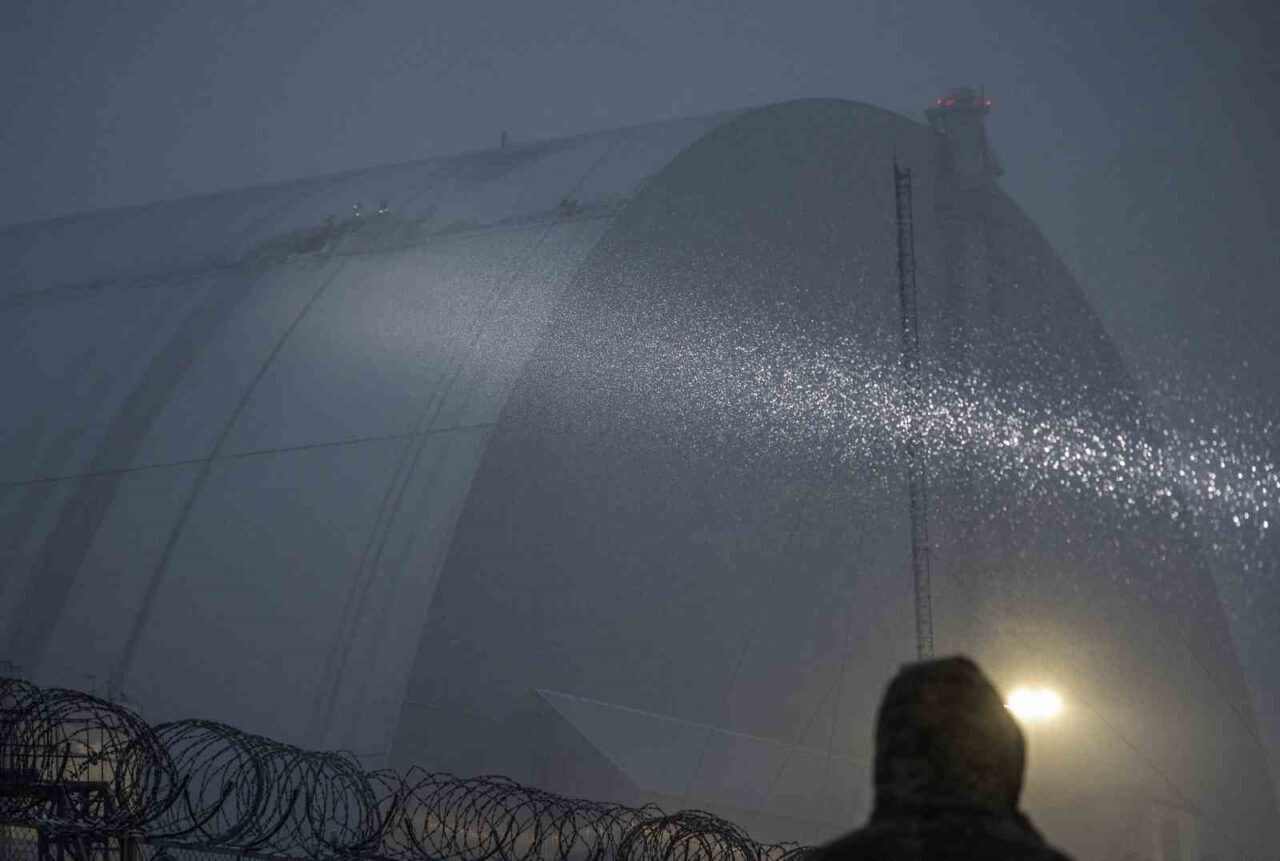 Uluslararası Atom Enerjisi Ajansı, Çernobil Nükleer Santrali'ndeki güvenlik kalkanının insansız