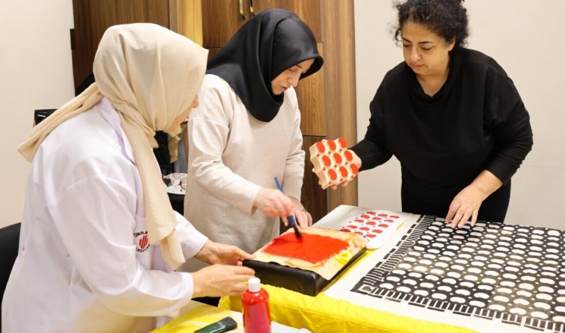 Ümraniye Belediyesi, Geleneksel Sanatlar Akademisi ile Ahşap Baskı Yapımını Geleceğe Taşıyor Ümraniye Belediyesi Geleneksel Sanatlar Akademisi, Ahşap Baskı Yapımı Kursu ile