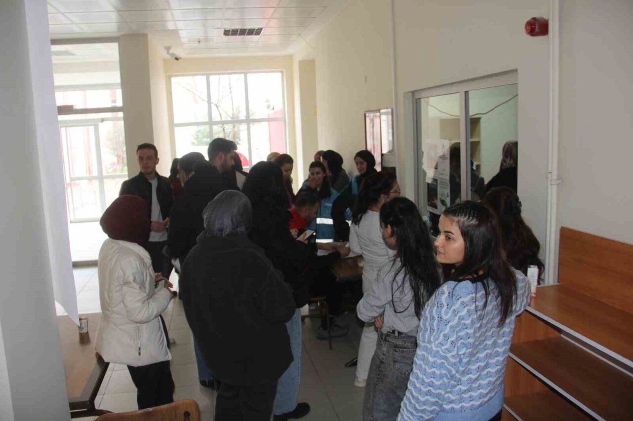 Sivas’ın Zara ilçesinde, Türk Kızılay ve KYK Zara Yurt Müdürlüğü