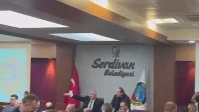 Serdivan Belediyesi Aralık ayı meclis toplantısında CHP'li meclis üyesi Yıldıray
