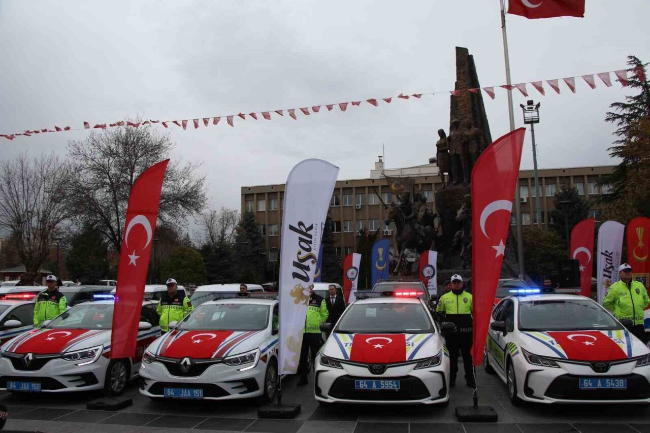 Uşak’ta Emniyet ve Jandarma Teşkilatına 47 Yeni Araç Hizmete Alındı