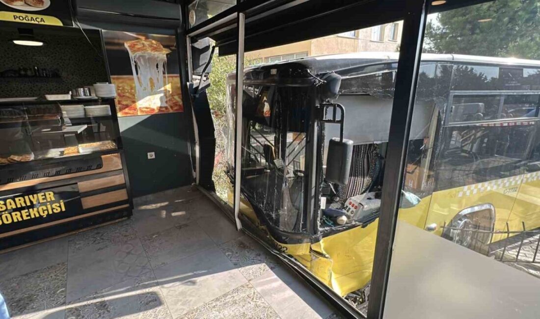 Üsküdar'da bir İETT otobüsü, Bulgurlu Mahallesi'nde kontrolden çıkarak bir börekçiye