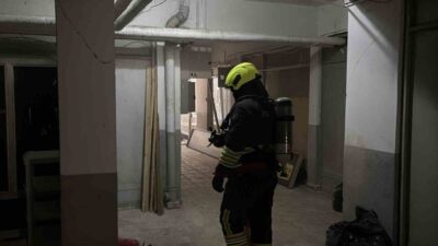 Bolu'daki 5 katlı iş merkezinin elektrik pano kısmında çıkan yangın,