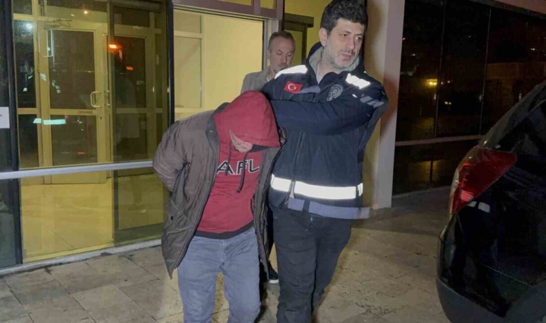 Samsun'da Hüseyin K. (55), üvey oğlu Adem Tuluk'u (41) bir