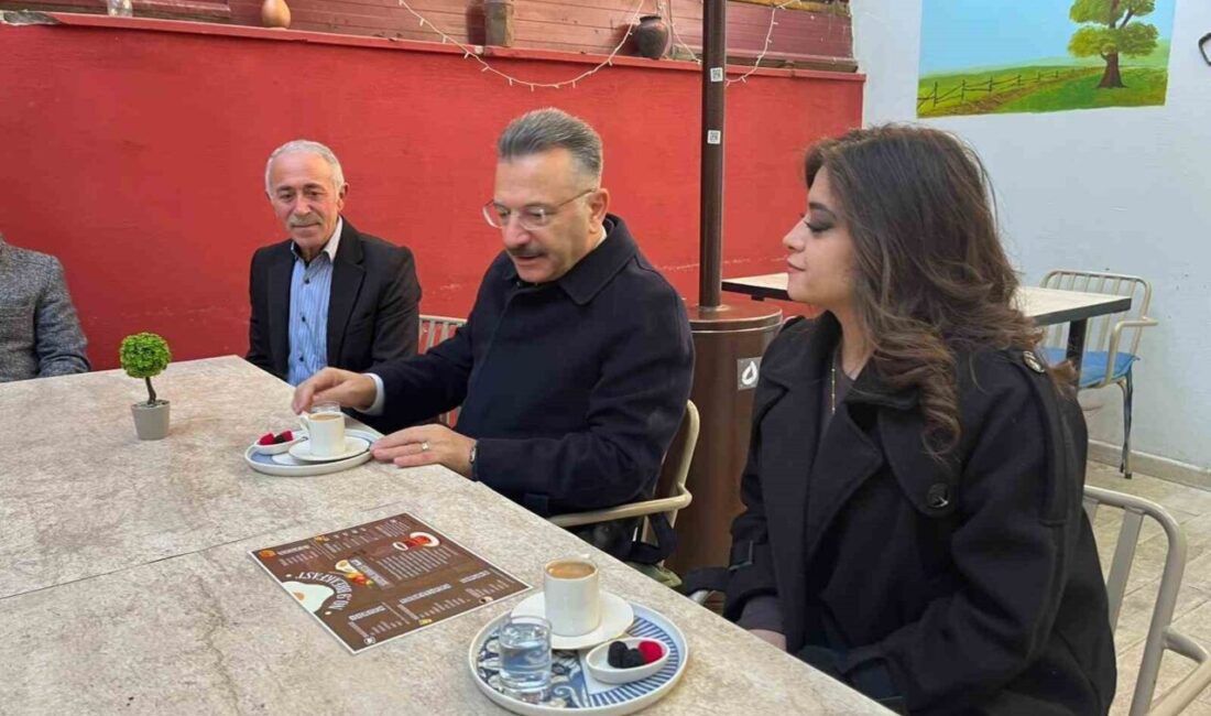 Eskişehir Valisi Hüseyin Aksoy, işitme engelli girişimci Hande Hanife Güler’i