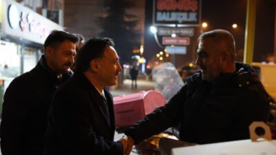 Kayseri Valisi Gökmen Çiçek, Kocasinan ilçesi Mithatpaşa Mahallesi’nde esnaf ve