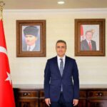 Ardahan Valisi Hayrettin Çiçek, yeni yıl dolayısıyla bir mesaj yayınladı.