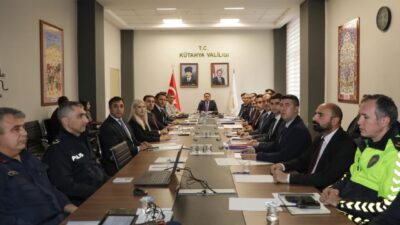 Kütahya Valisi Musa Işın, güvenlik hizmetlerinin bir sorumluluk olduğunu belirtti.