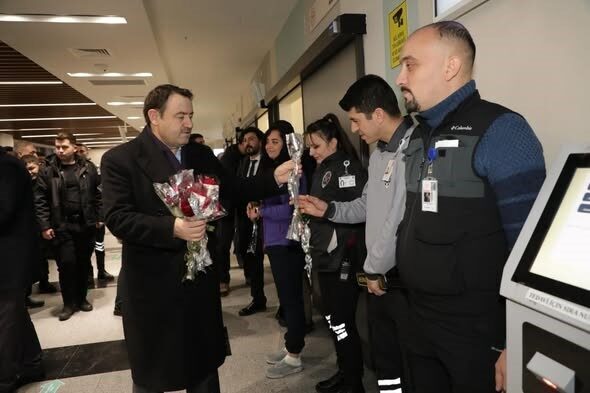 Kütahya Valisi Musa Işın, yılbaşı denetimleri çerçevesinde çeşitli kurumları ziyaret etti.