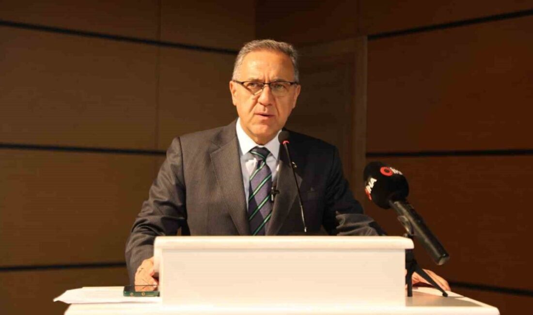 Bingöl Valisi Dr. Ahmet Hamdi Usta, "Deprem değil, bina öldürür"