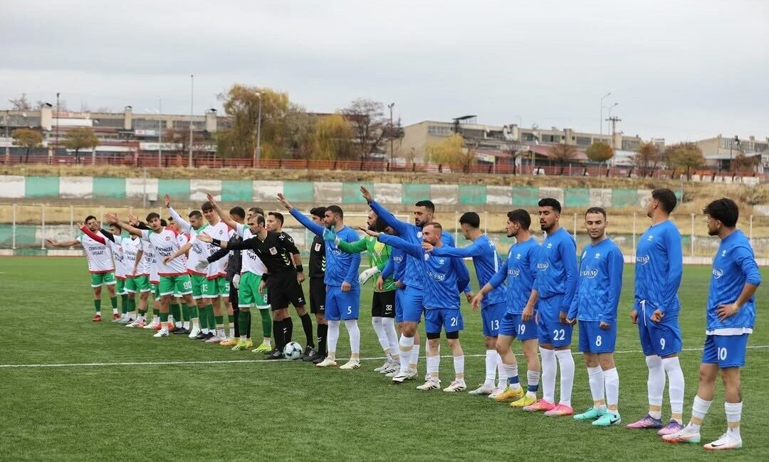Erciş Örenespor, Çaldıranspor’u Farklı Skorla Geçerek Rahat Bir Galibiyet Aldı Van 1. Amatör Ligi B Grubu'nda Erciş Örenespor, Çaldıranspor'u 6-1