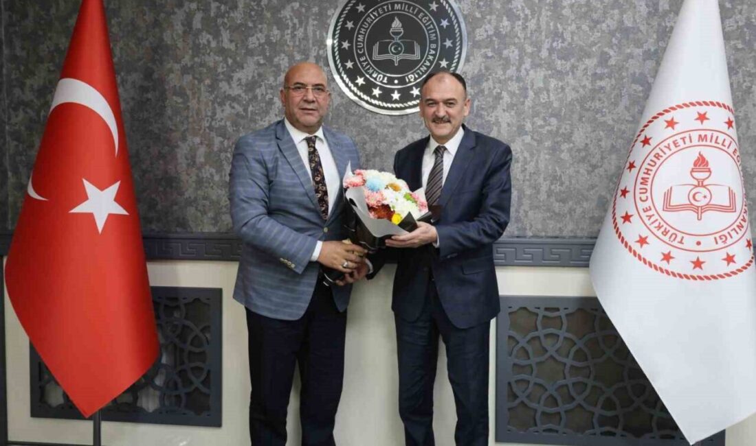 Bilal Yılmaz Çandıroğlu, Van Millî Eğitim Müdürü olarak düzenlenen devir