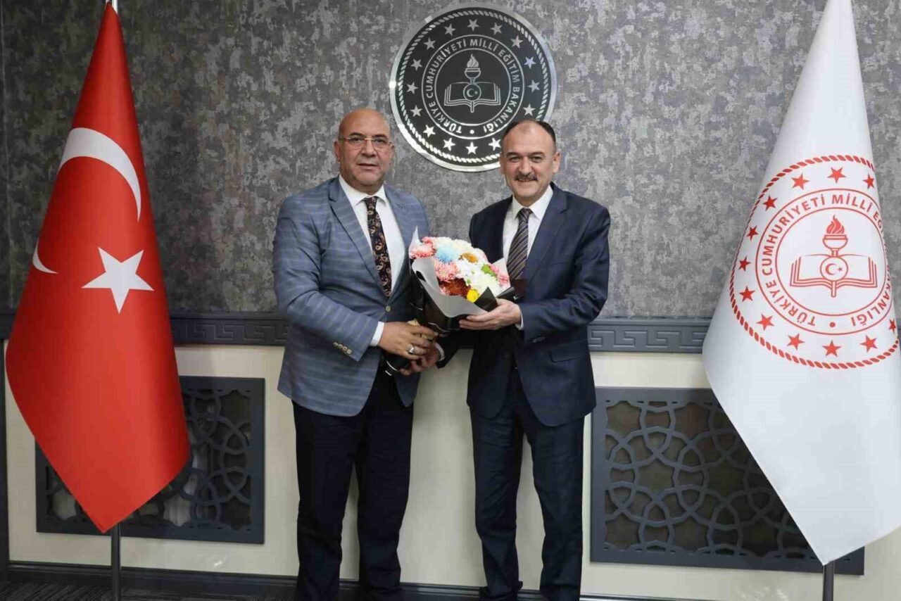 Bilal Yılmaz Çandıroğlu, Van Millî Eğitim Müdürü olarak düzenlenen devir