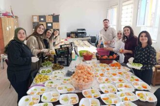 Muradiye Bendimahi Kız Anadolu İmam Hatip Lisesi’nde Geleneksel 3. Meyve Şenliği Yoğun İlgiyle Gerçekleştirildi