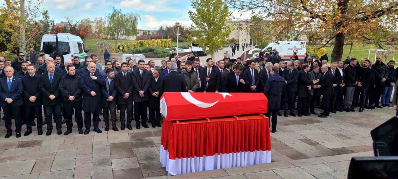 Eski Ak Parti Giresun Milletvekili Cemal Öztürk, Ankara'daki hastanede 67