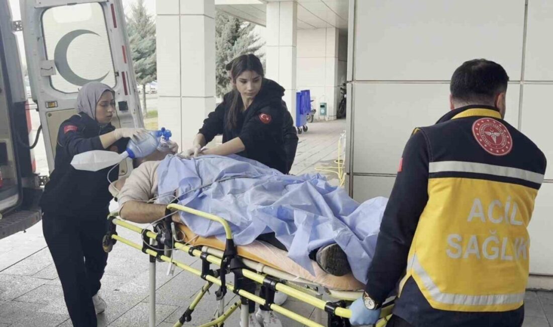 Aksaray'da Küçükbölcek Mahallesi'nde meydana gelen maddi hasarlı trafik kazasında, E.P.