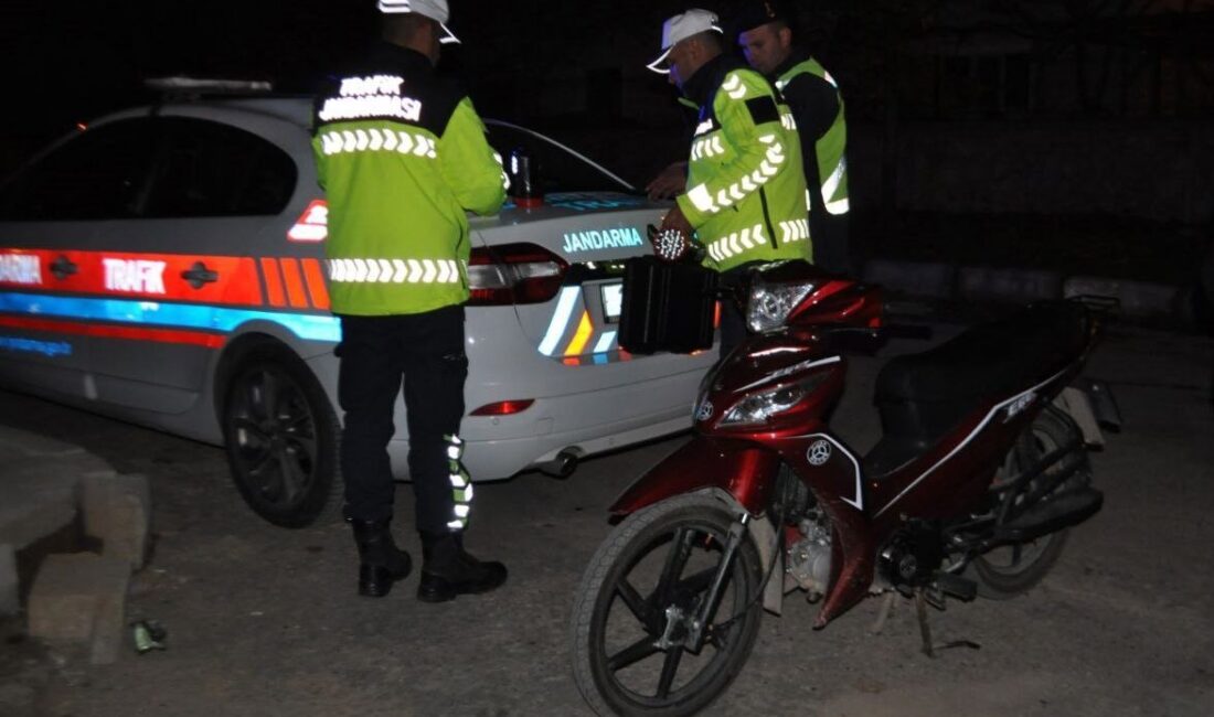 Isparta'nın Yalvaç ilçesinde, Yalvaç İlçe Emniyet Müdürlüğü ve Jandarma ekipleri