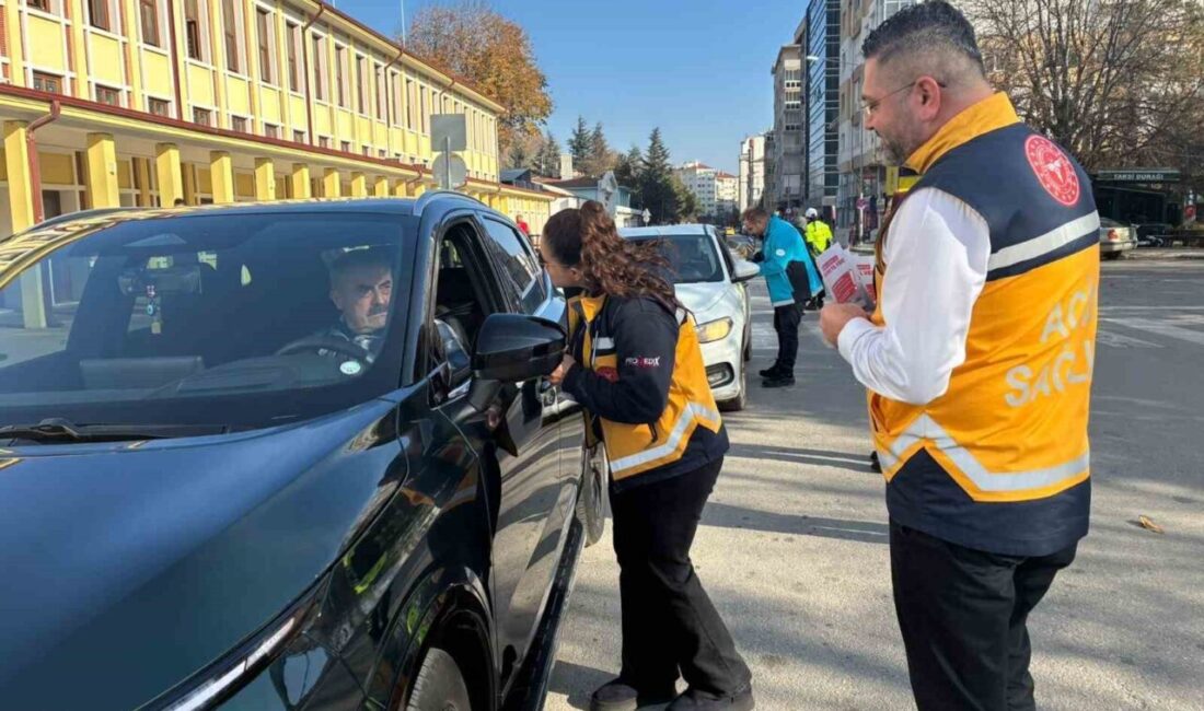 Eskişehir’de Acil Sağlık Hizmetleri Haftası Münasebetiyle ‘Yaşama Yol Ver’ Etkinliği Düzenlendi Eskişehir'de 1-7 Aralık Acil Sağlık Hizmetleri Haftası kapsamında 'Yaşama Yol