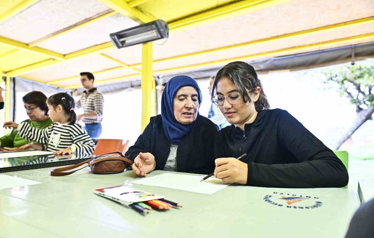 Muratpaşa Belediyesi, Falez Yaşlı Evi’nde Vistalya Psikolojik Danışmanlık Merkezi ile