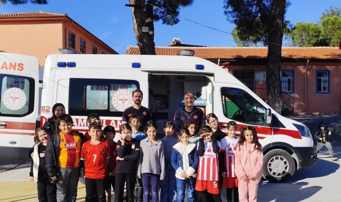 Acil Sağlık Hizmetleri Haftası’nda Yatağan’da Çok Sayıda Etkinlik Gerçekleştirildi 1-7 Aralık Acil Sağlık Hizmetleri Haftası dolayısıyla Yatağan'da çeşitli etkinlikler