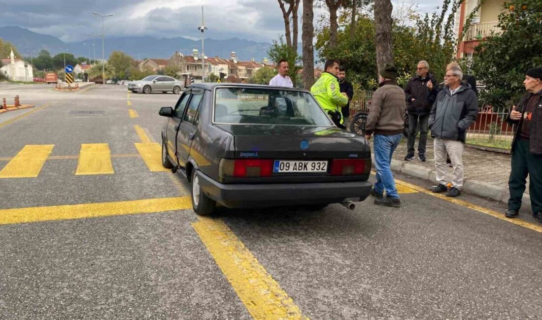Aydın’ın Efeler ilçesinde, Mimar Sinan Bulvarı'nda A.A.'nın kullandığı otomobilin, yaya