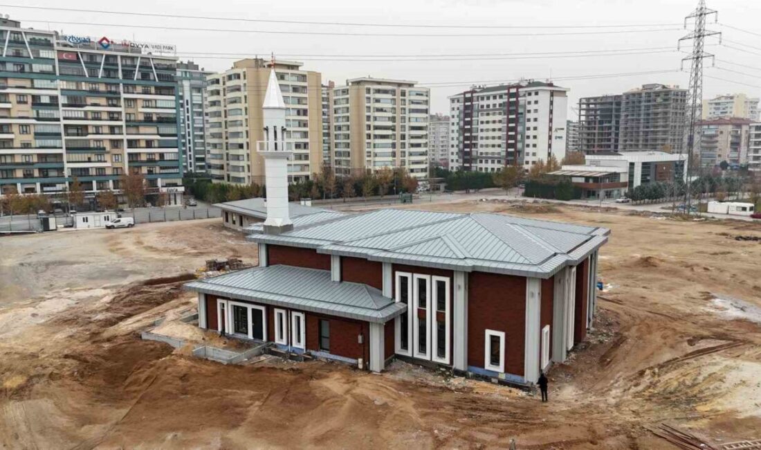 Ahmet Pekyatırmacı, Yazır Mahallesi’ndeki Külliye İnşaatında Son Durumu İnceledi Selçuklu Belediye Başkanı Ahmet Pekyatırmacı, Yazır Mahallesi'ndeki külliye inşaatında incelemelerde