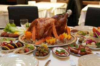 Yılbaşı Sofralarında Sahan Farkı: Hindi Lezzetiyle Yeni Yılı Karşılamaya Hazırlanıyor