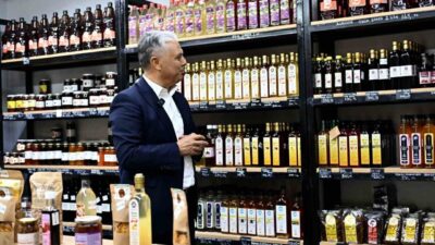 Ümit Uysal, Yerli Malı Haftası’nda Kadın Kooperatifleri Ürün Satış Mağazası’nı Ziyaret Etti Muratpaşa Belediye Başkanı Ümit Uysal, Yerli Malı Haftası dolayısıyla Prof.