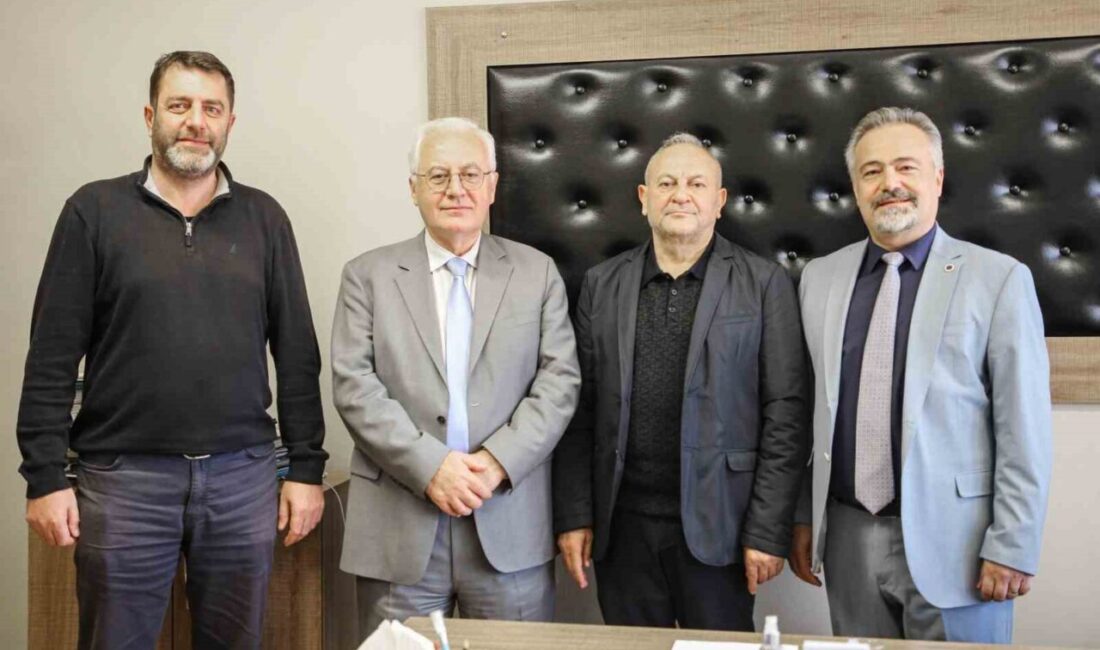 Atatürk Üniversitesi’nden Yerli Ortopedik Protez Projesi: Universite-Sanayi İş Birliği Güçleniyor Atatürk Üniversitesi, Prof. Dr. Ayhan Çelik liderliğinde "Ön Kol Radius