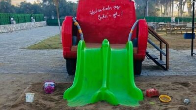 Germencik Belediyesi, hurdaya ayrılan Çiçek Abbas minibüsünü geri dönüştürerek çocuklar