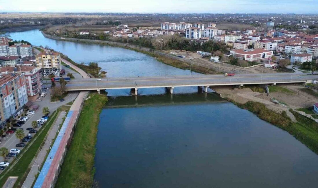 Yeşilırmak Nehri, Tokat, Amasya ve Samsun’dan geçerek Karadeniz'e ulaşırken, Suat