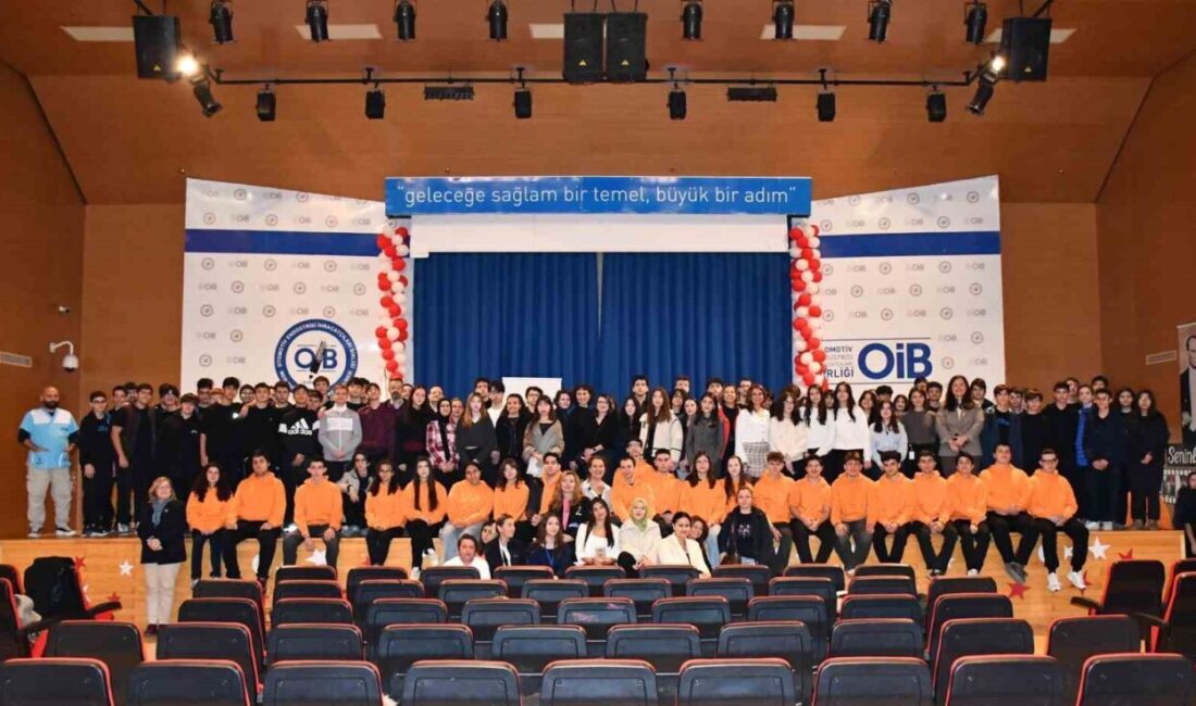 Yeşim Grup’tan Gönüllülük Zirvesi: “Önce İnsan” Projesi ile Gençler Sivil Toplum Kuruluşları ile Buluştu Yeşim Grup, 5 Aralık Dünya Gönüllüler Günü'nde Gönüllülük Zirvesi düzenleyerek