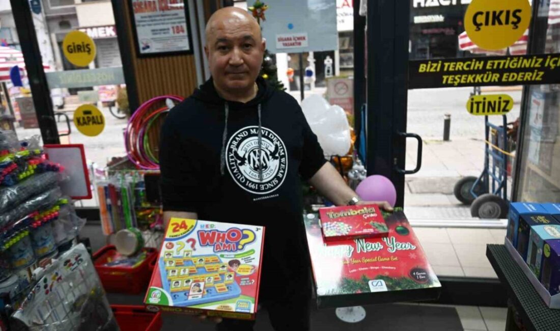 Eskişehir'de yeni yıl öncesi hediyelik eşya ve kutu oyunlarına olan