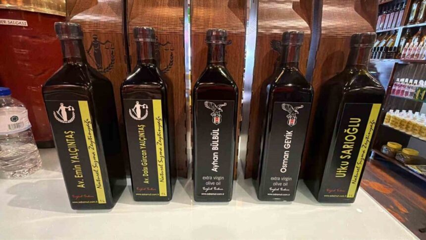 Edremit’te zeytinyağı temsilcisi Efe Yıldırım, yeni yıl öncesi kişiye özel zeytinyağı taleplerinin arttığını belirtti.