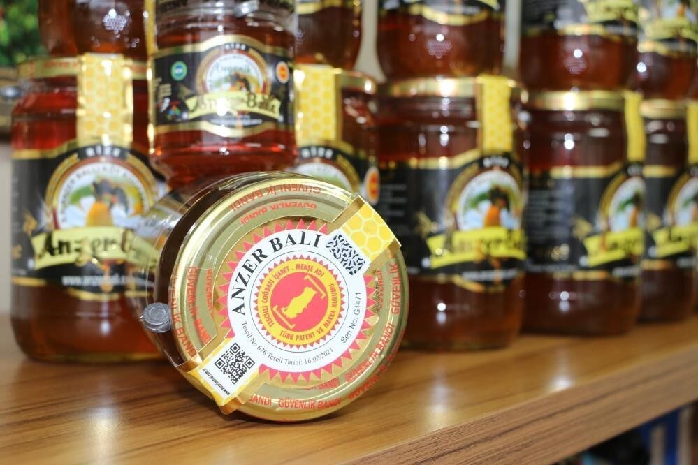 Anzer Ballıköy Tarımsal Kalkınma Kooperatifi Başkanı Osman Civelek, Anzer balının