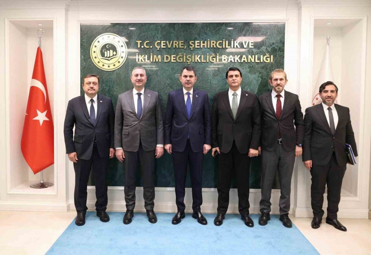 Şehitkamil Belediye Başkanı Umut Yılmaz, Ankara'da önemli bakanlarla bir araya